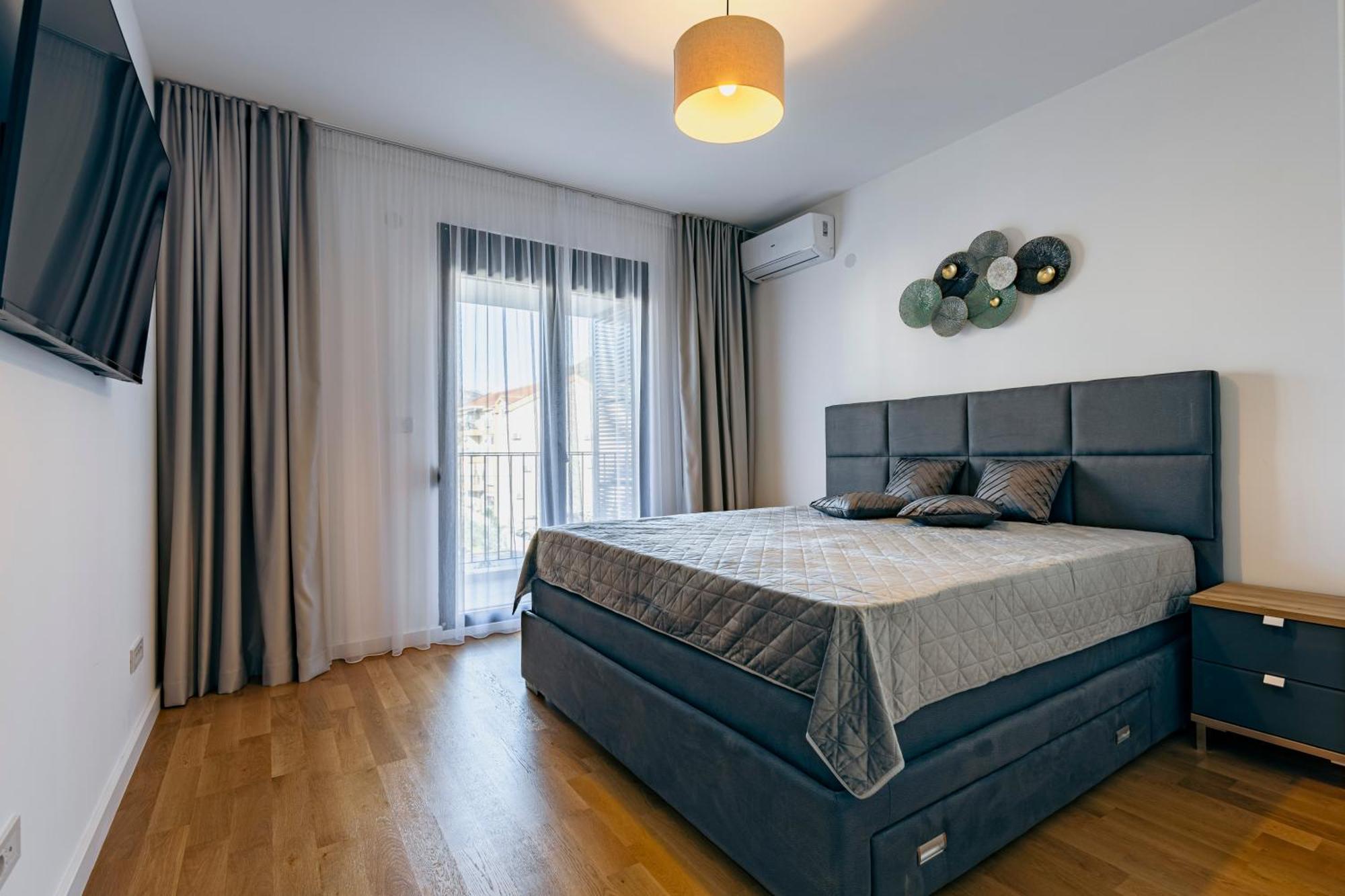 Tivat Apartments Luaran gambar