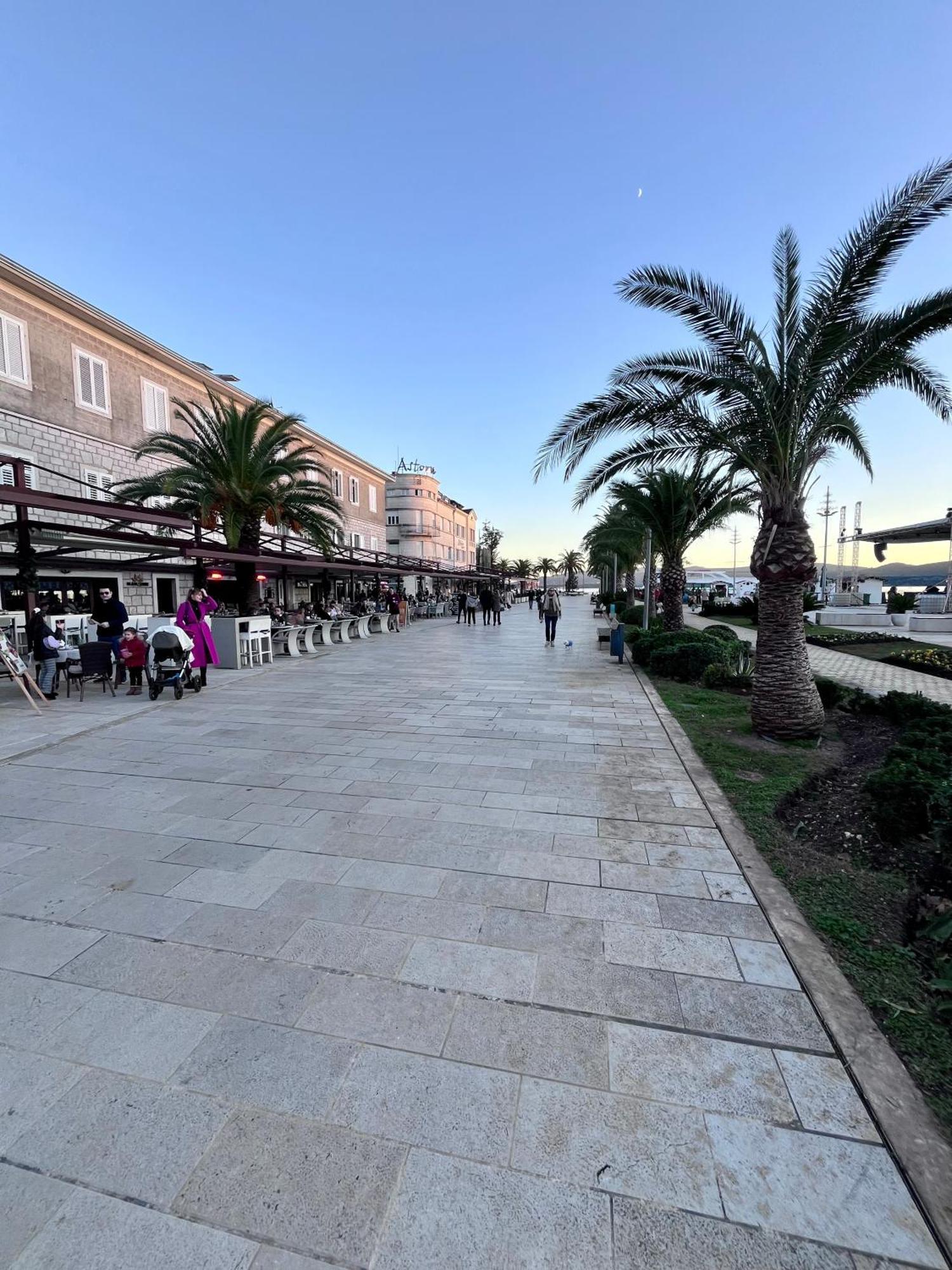 Tivat Apartments Luaran gambar